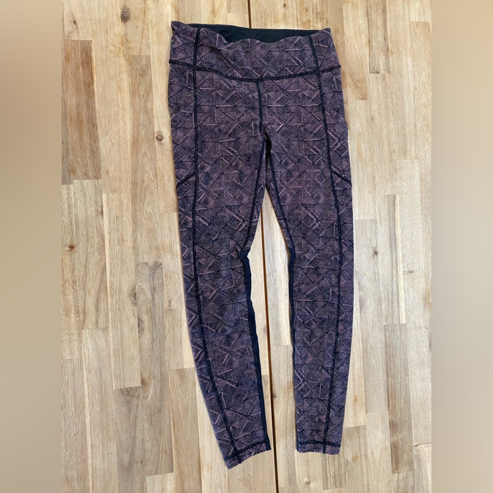 Lululemon 29” speed tight V EUC pink black for running active wear leggings